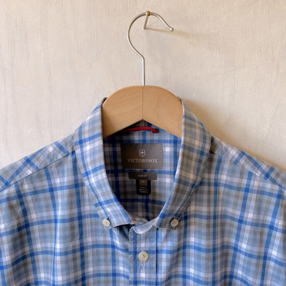 VICTORNOX Men’s Short Sleeve Summer Shirt